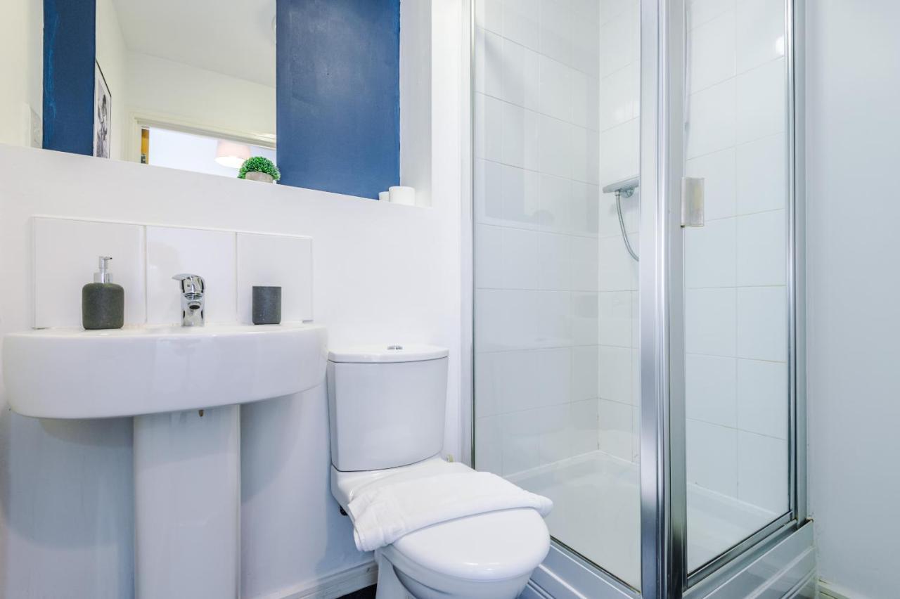 2 Bed Apartment With Balcony Private Parking Near Etihad Stadium, Coop Live 曼彻斯特 外观 照片